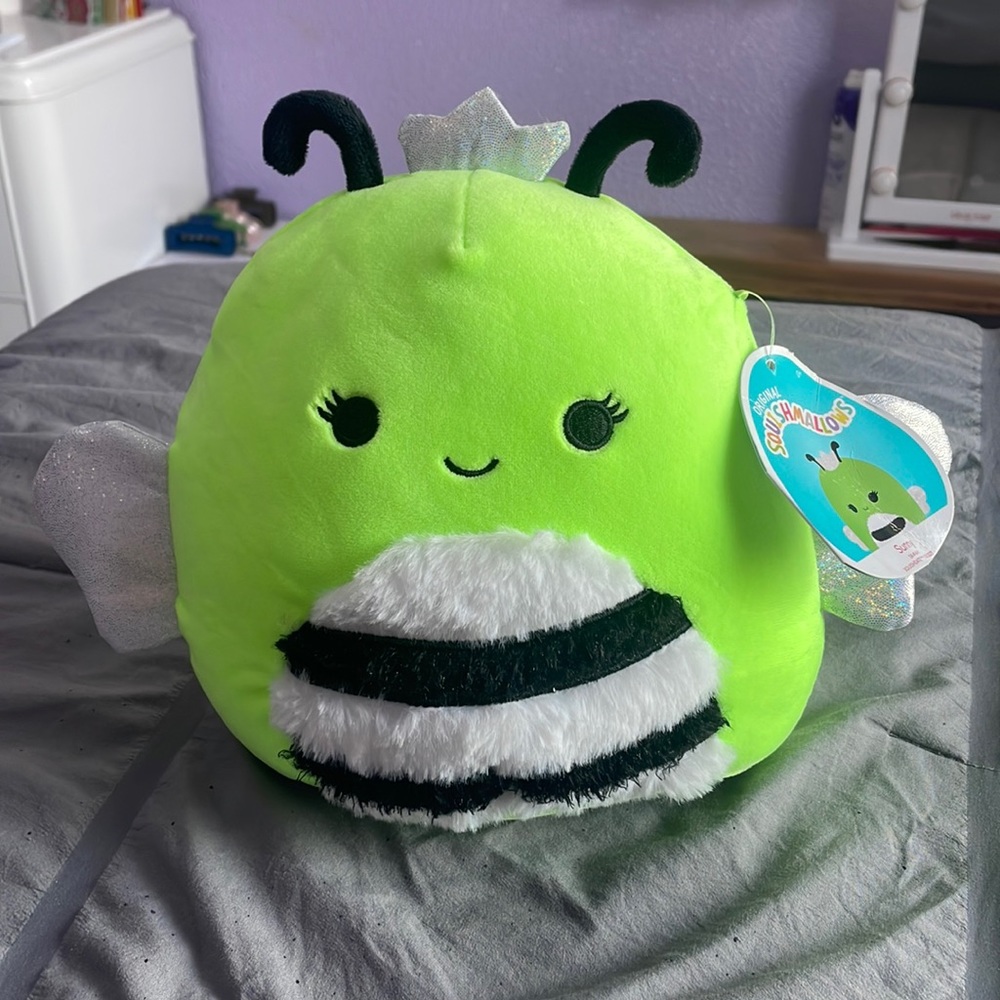 Sunny the 8 inch squishmallow, brand new